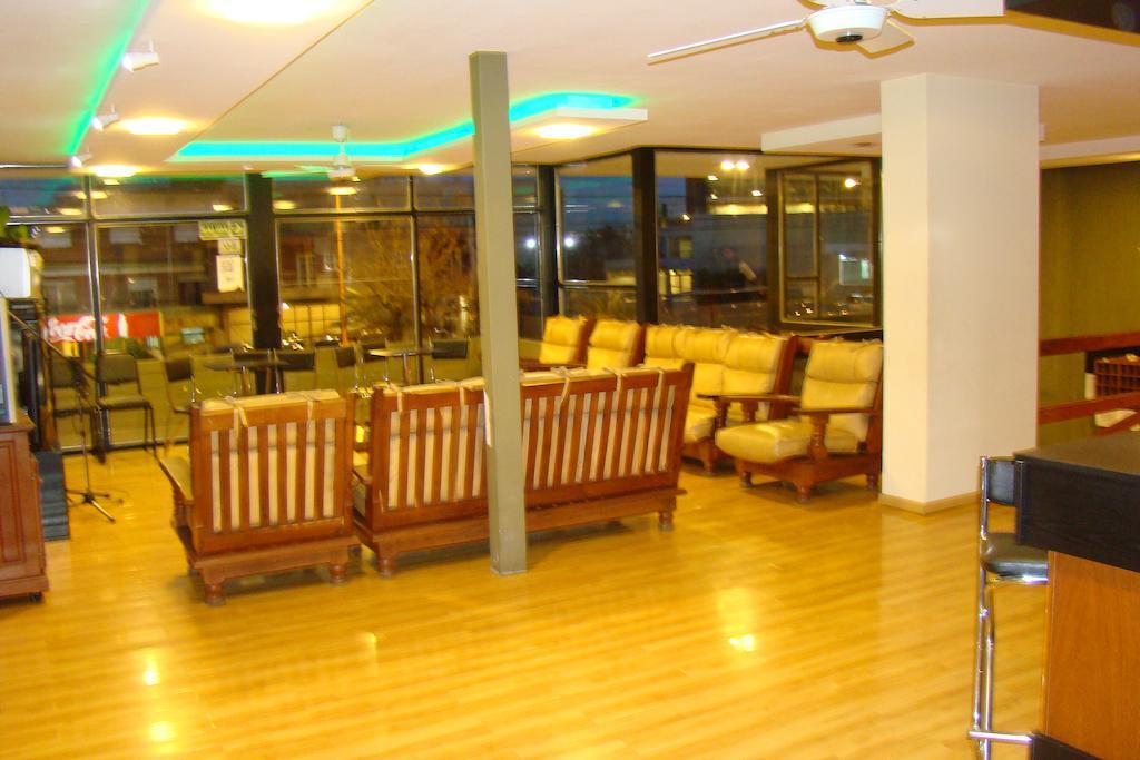 Hotel Temu Вилья-Карлос-Пас Экстерьер фото
